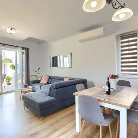 Vikendica Noce By Interhome